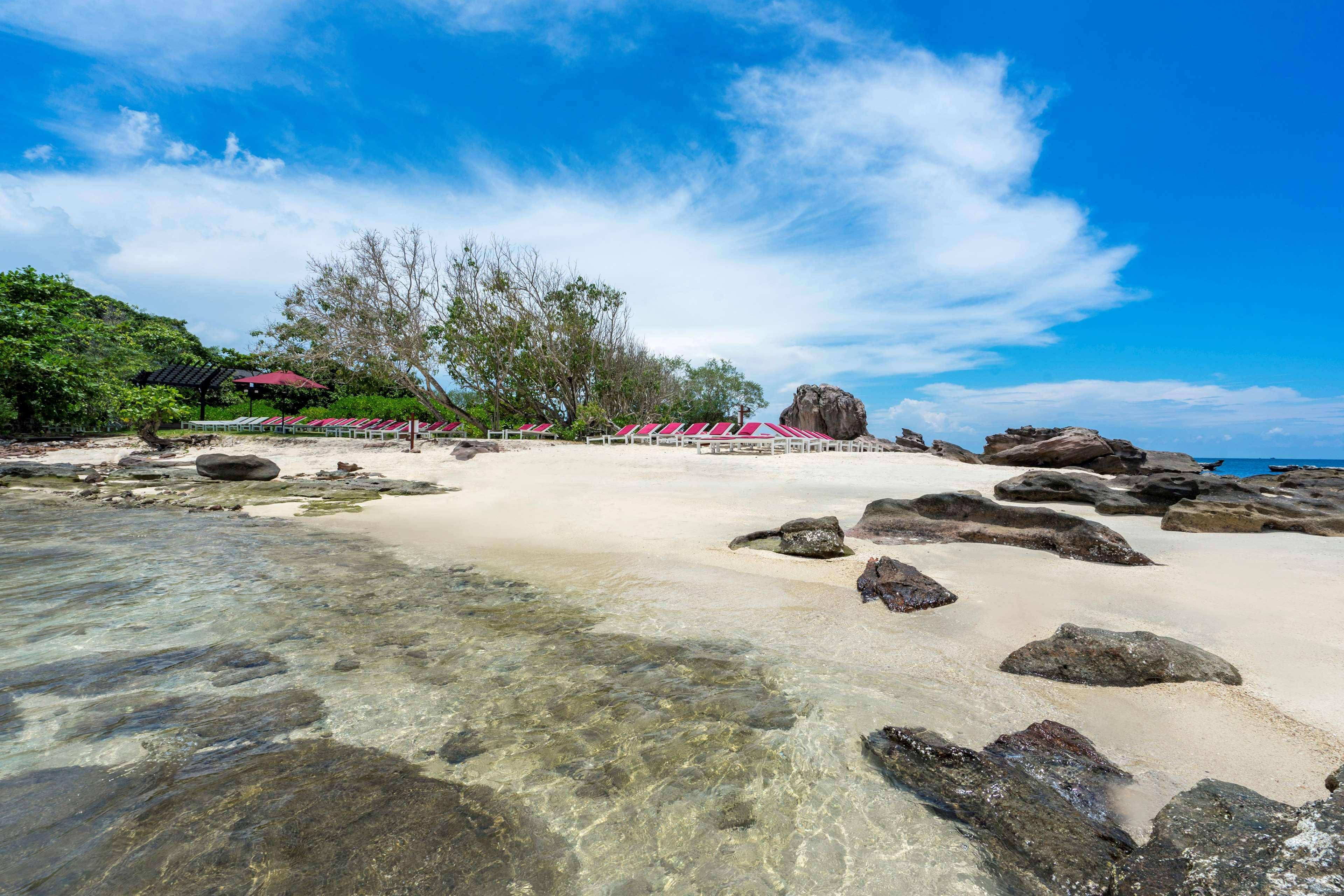 Отель Nam Nghi Coral Peninsula Дуонг-Донг Экстерьер фото